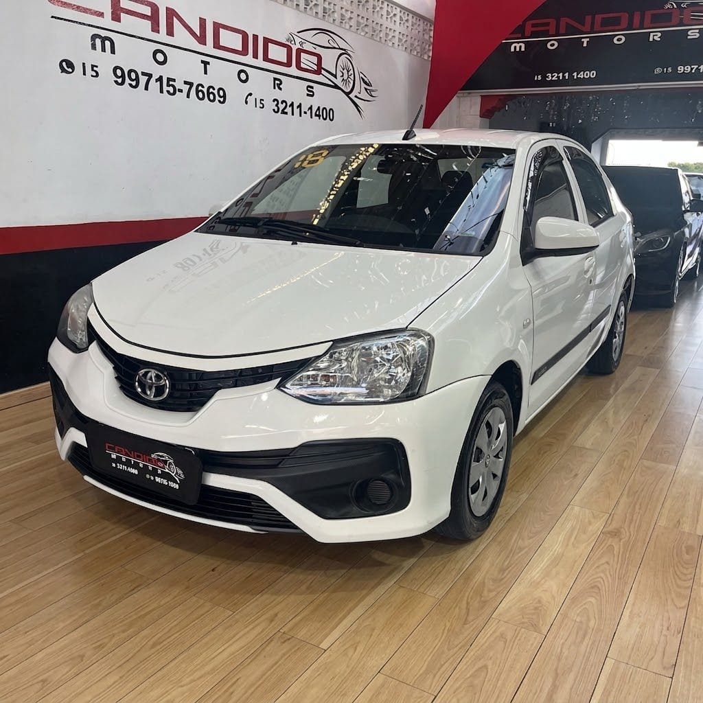 TOYOTA ETIOS X Sedan 1.5 Flex 16V 4p Mec.