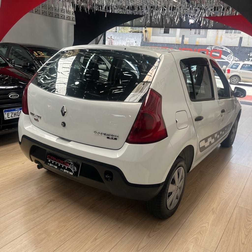RENAULT SANDERO Authentique Hi-Flex 1.0 16V 5p 4